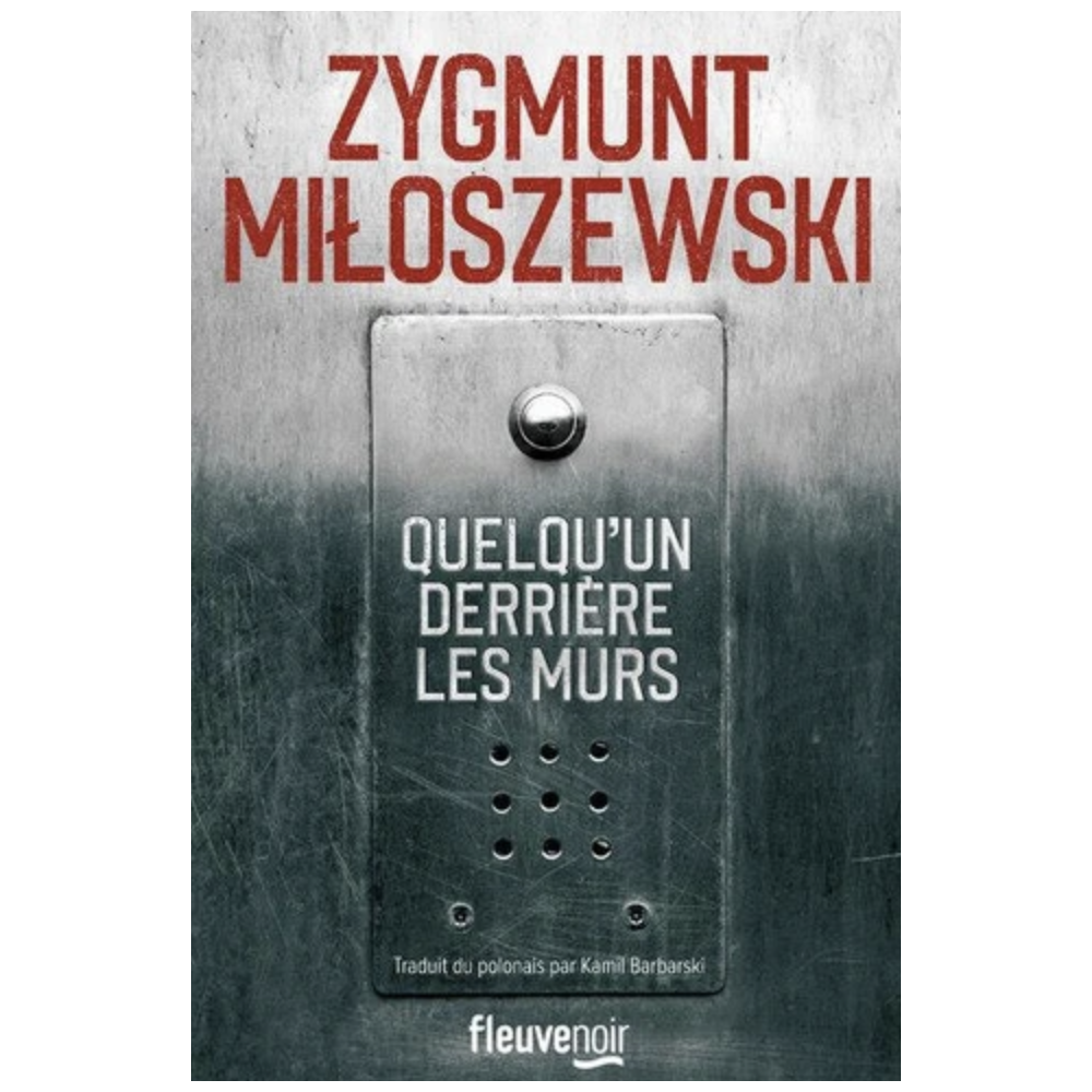 Quelqu'un derrière les murs